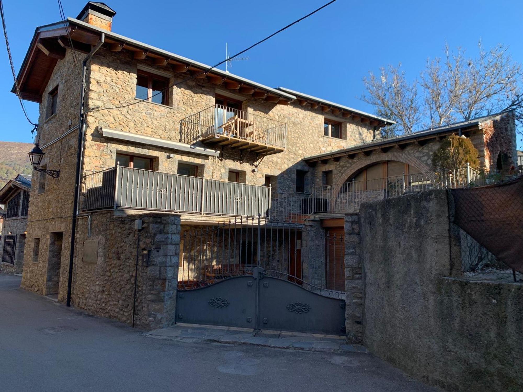Apartaments Cal Bertran Bellver De Cerdanya Eksteriør billede